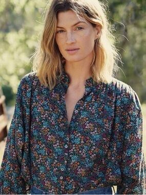 Doen Rose Top: Floral Button-Front Women’s Blouse in Multi-Color